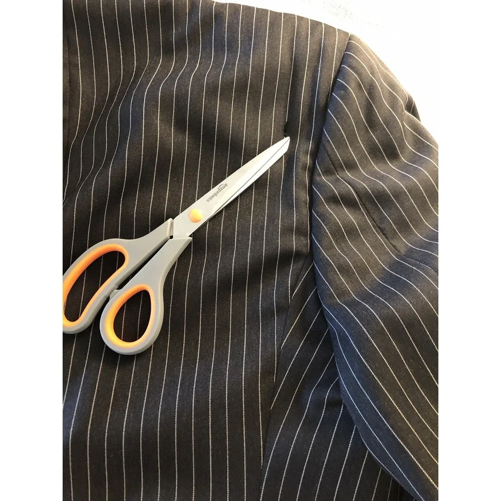 Burberry Blazer 40R Black Pinstripe 100% Wool Career Classic‎ Kensington FLAW